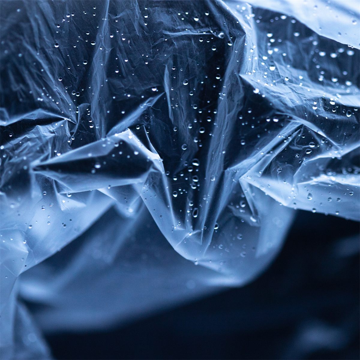 Película plástica con gotas de agua
